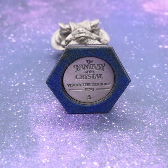 Danbury Mint - Fantasy Of The Crystal - Vistar the Terrible King Chess Piece - Picture 5 of 5